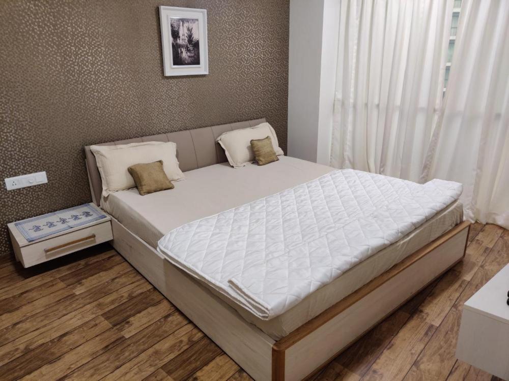 Honest Homes At Rajhans Belliza, Appartment Units Surat Eksteriør bilde